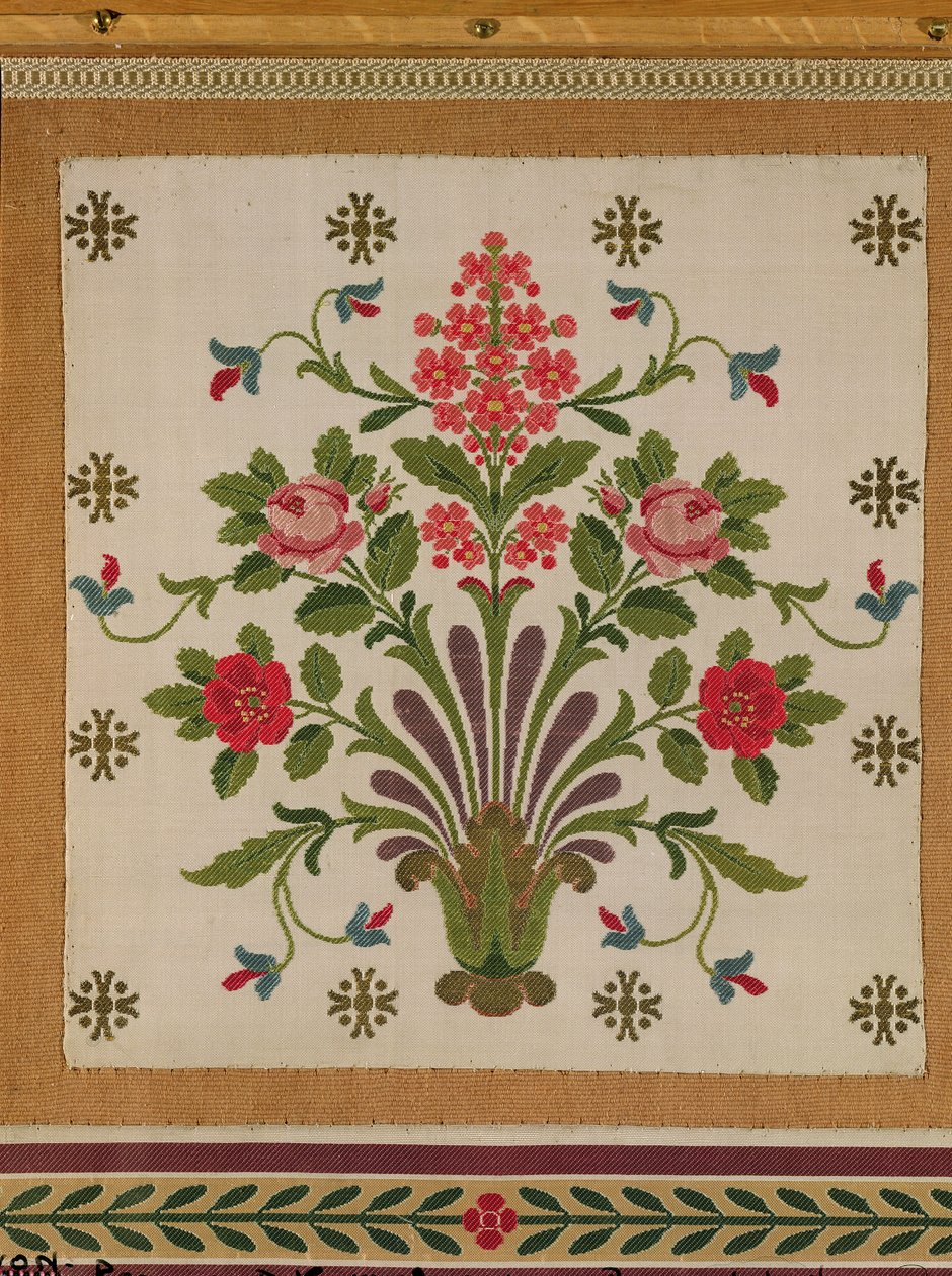 Panel af silke med en buket blomster fra Pernon, Lyons (silke) af French School