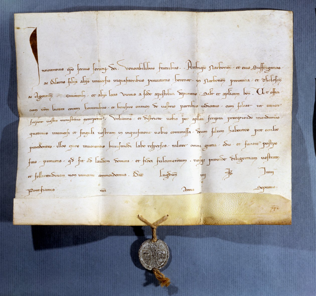 Pavelig tyr af pave Innocens IV (d.1254) mod albigenserne af French School