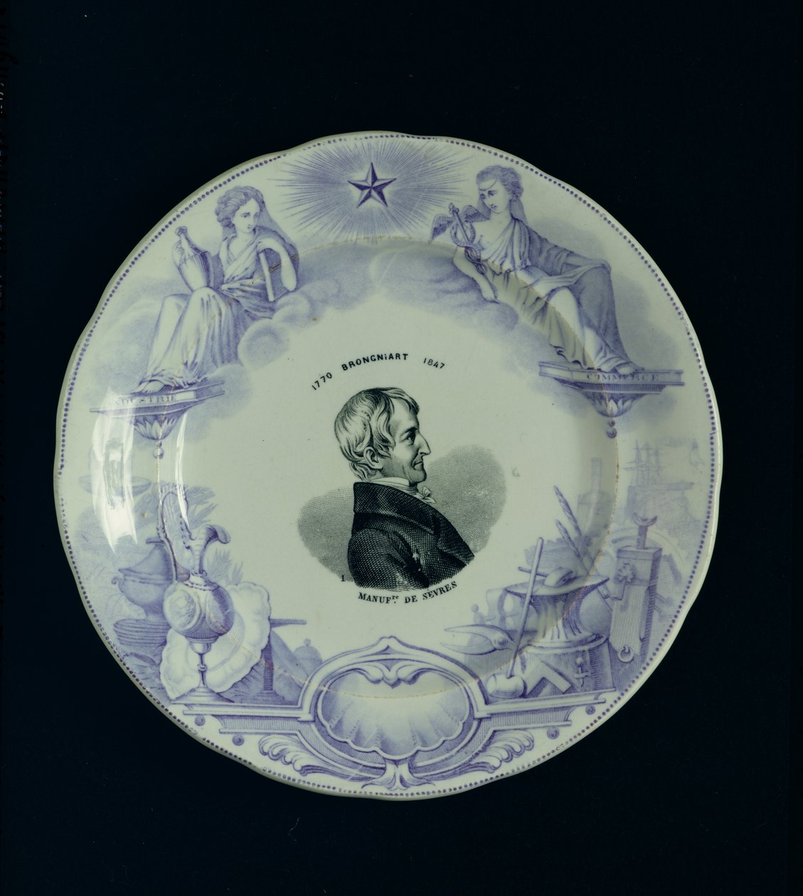 Tallerken med et portræt af Alexandre Brongniart (1770-1847) (keramik) af French School