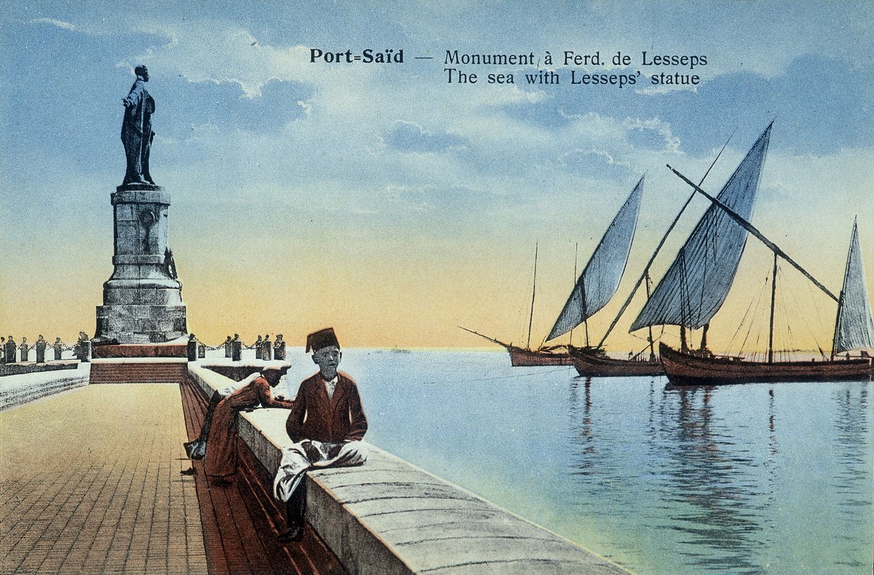 Port Said postkort. Monument dedikeret til Fernand de Lesseps med udsigt over havnen og havet. Omkring 1900 (postkort) af French School