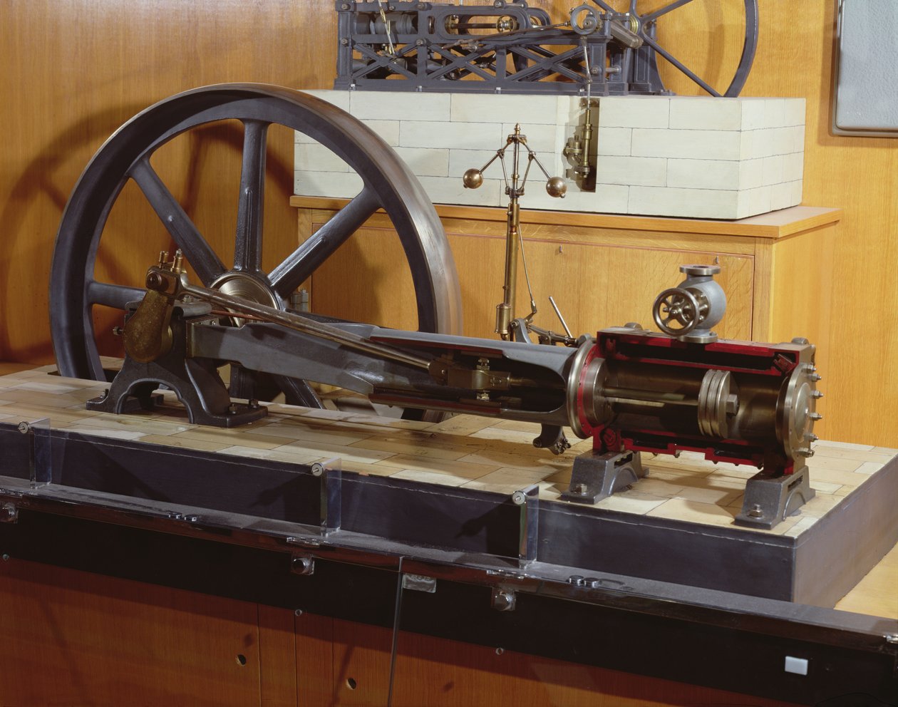 Rekonstruktion af dampmaskinen opfundet af George Henry Corliss (1817-88) (metal) af French School