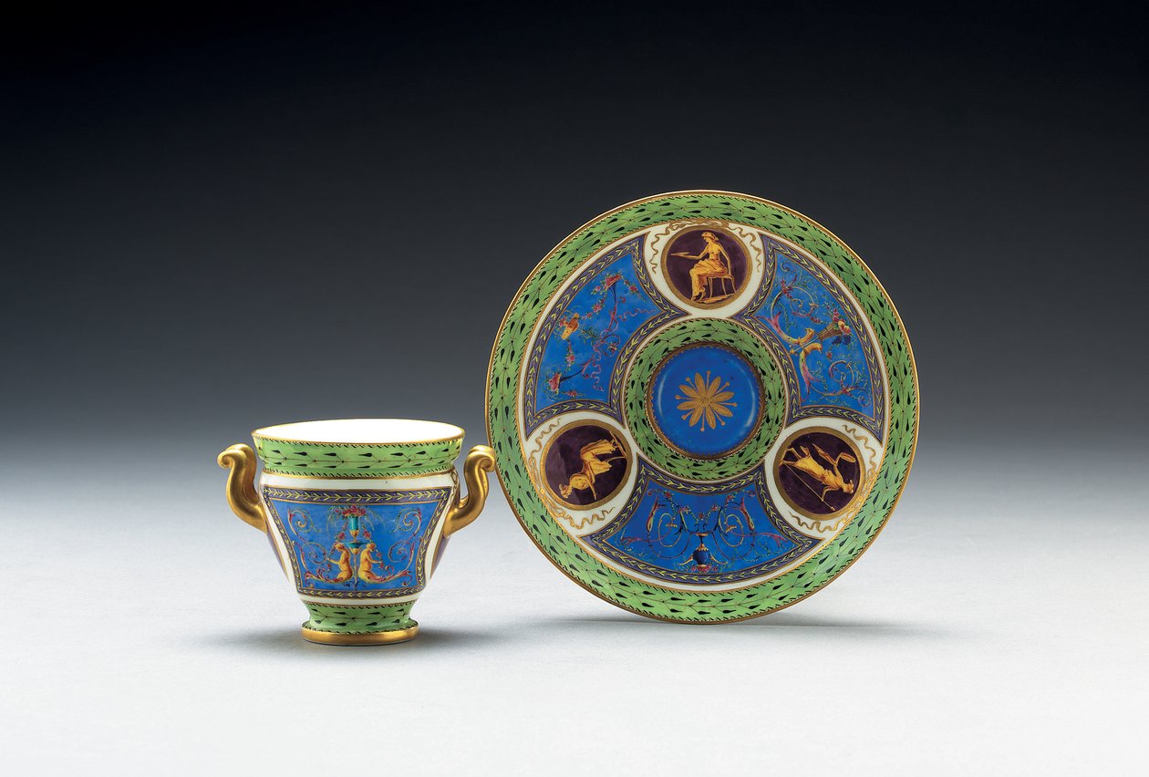 Sevres bleu celeste og lysegrøn malet togrebet kop og underkop, 1790 af French School