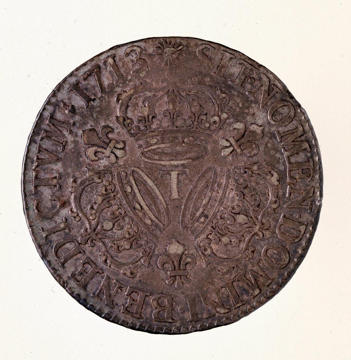 Sølv fransk ecu (scude), regeringstid af kong Ludvig XIV (1643-1715) 1713 Diam. 4 cm Napoli, museo archeologico af French School