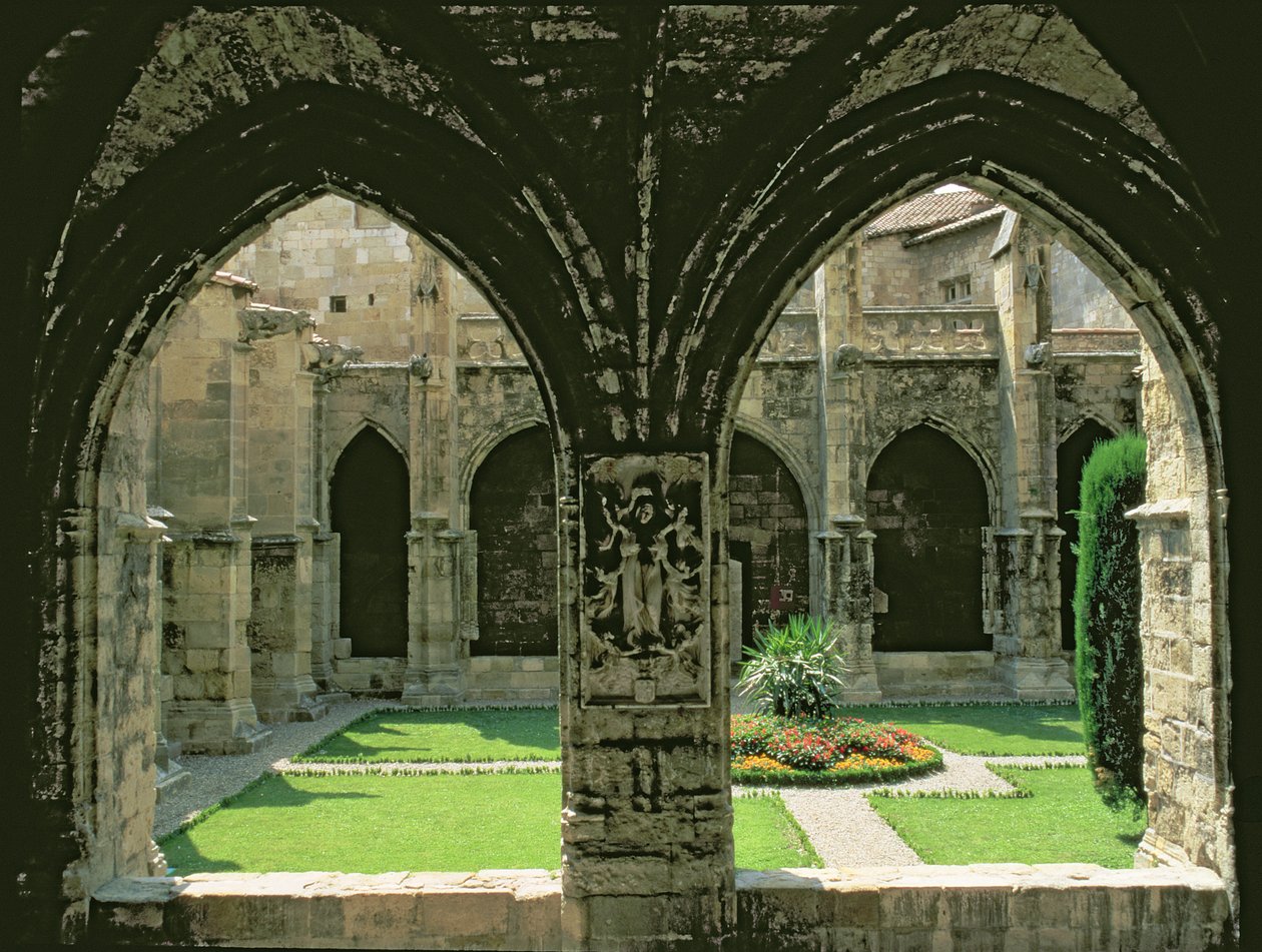Klosterhaven, set fra et af gallerierne, 1272-1340 af French School