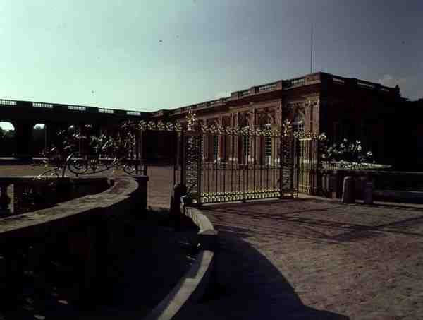 Frontindgangen til Grand Trianon, ca. 1725 (foto) af French School
