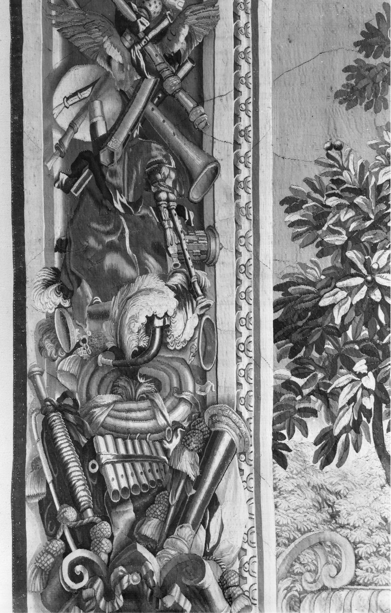The Seasons gobelin, border, musikinstrumenter, ca. 1670, Gobelins Factory (detaljer) af French School