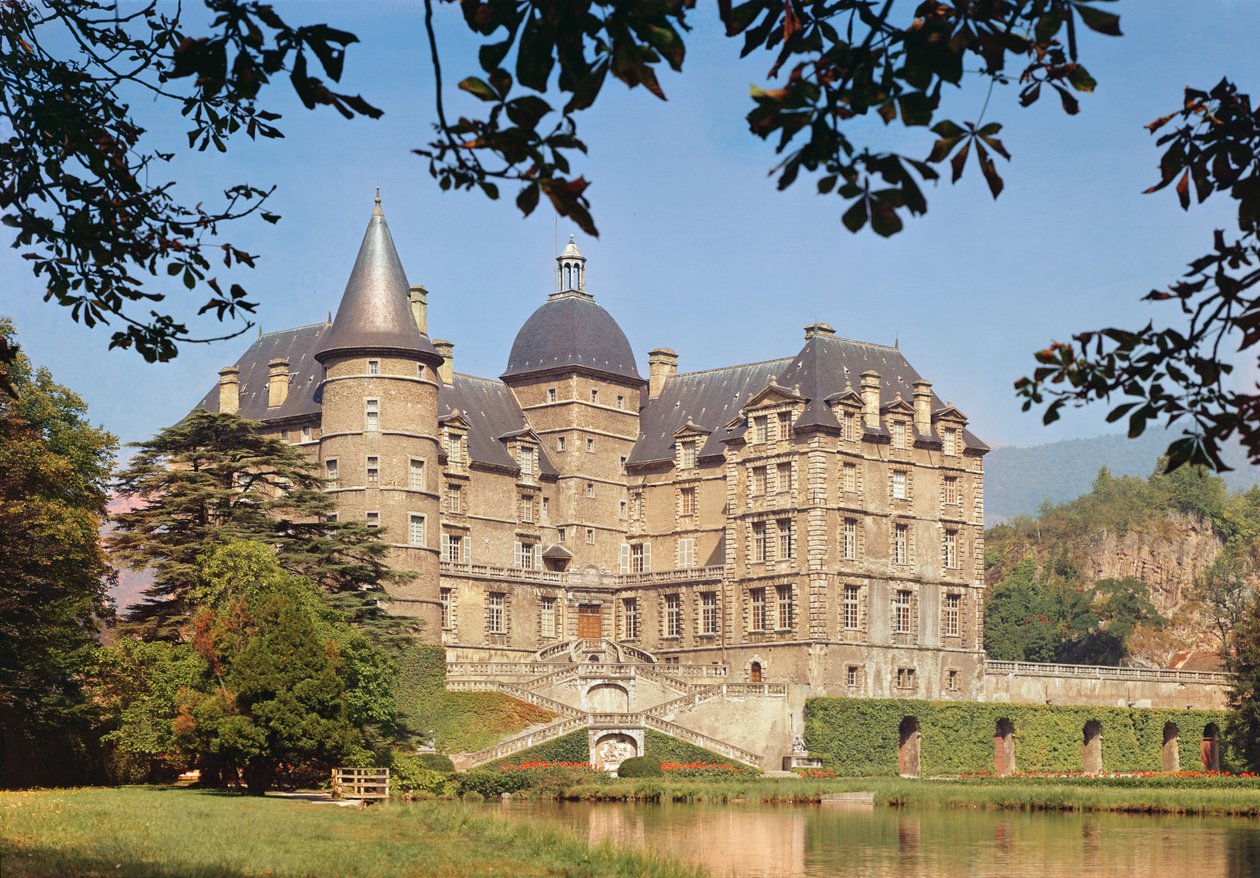Udsigt over Chateau de Vizille, bygget for konstabelen af Lesdiguieres i 1611-19 af French School