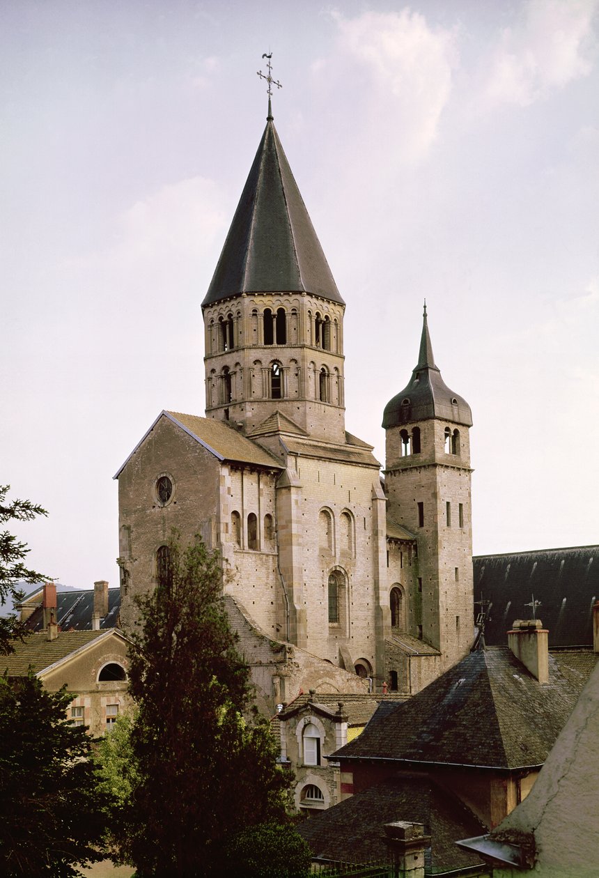 Udsigt over Clocher de lEau Benite i Abbey Church, 1088-1130 af French School