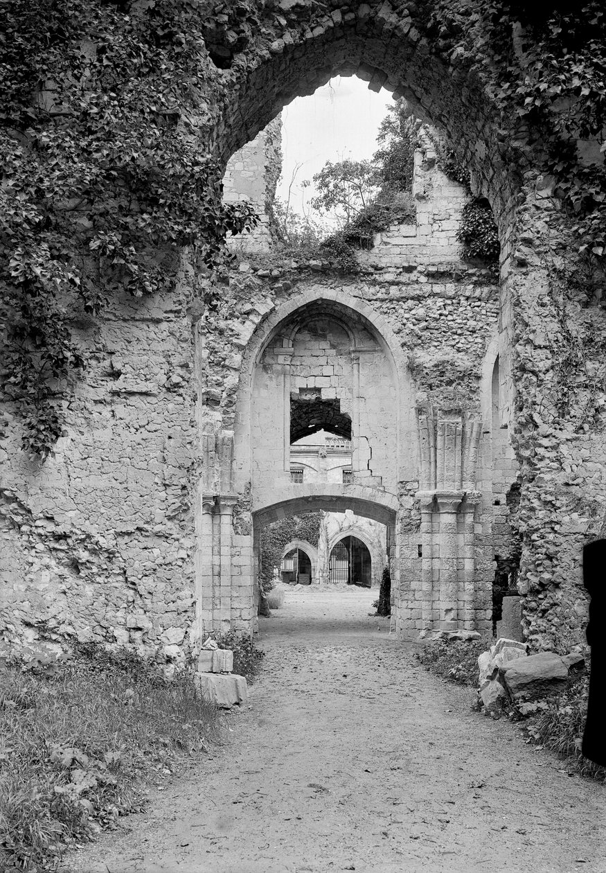 Udsigt over kirken, c.1052-67 af French School