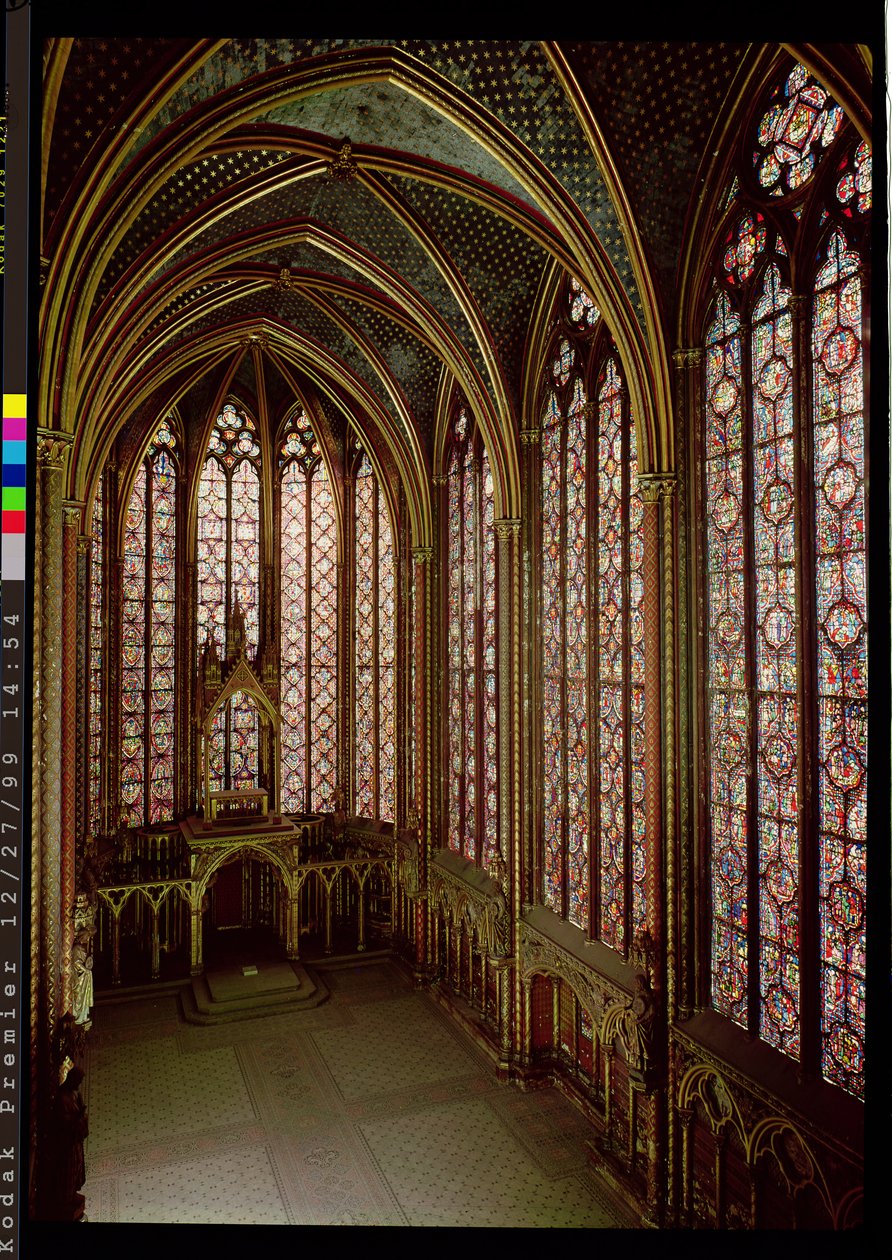 Udsigt til glasmosaikvinduerne i det øverste kapel, 1246-48 af French School