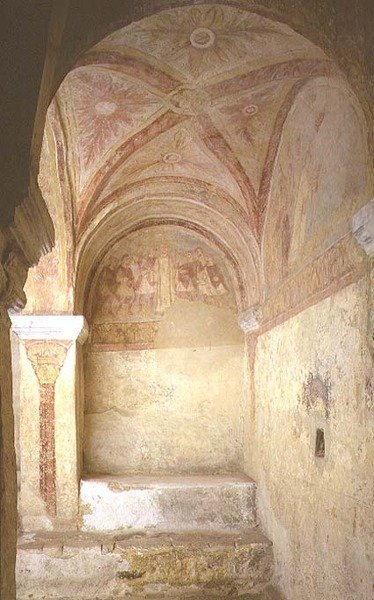 Udsigt til den vestlige del af krypten med vægmalerier, der viser to episoder fra Stefans martyrium (se også 94652, 94654 og 16289) af French School