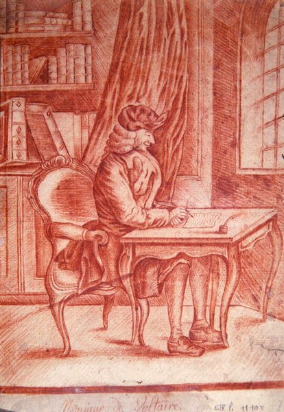 Voltaire (1694-1778) skriver i sit arbejdsværelse, ca. 1765-75 (rødt kridt på papir) af French School