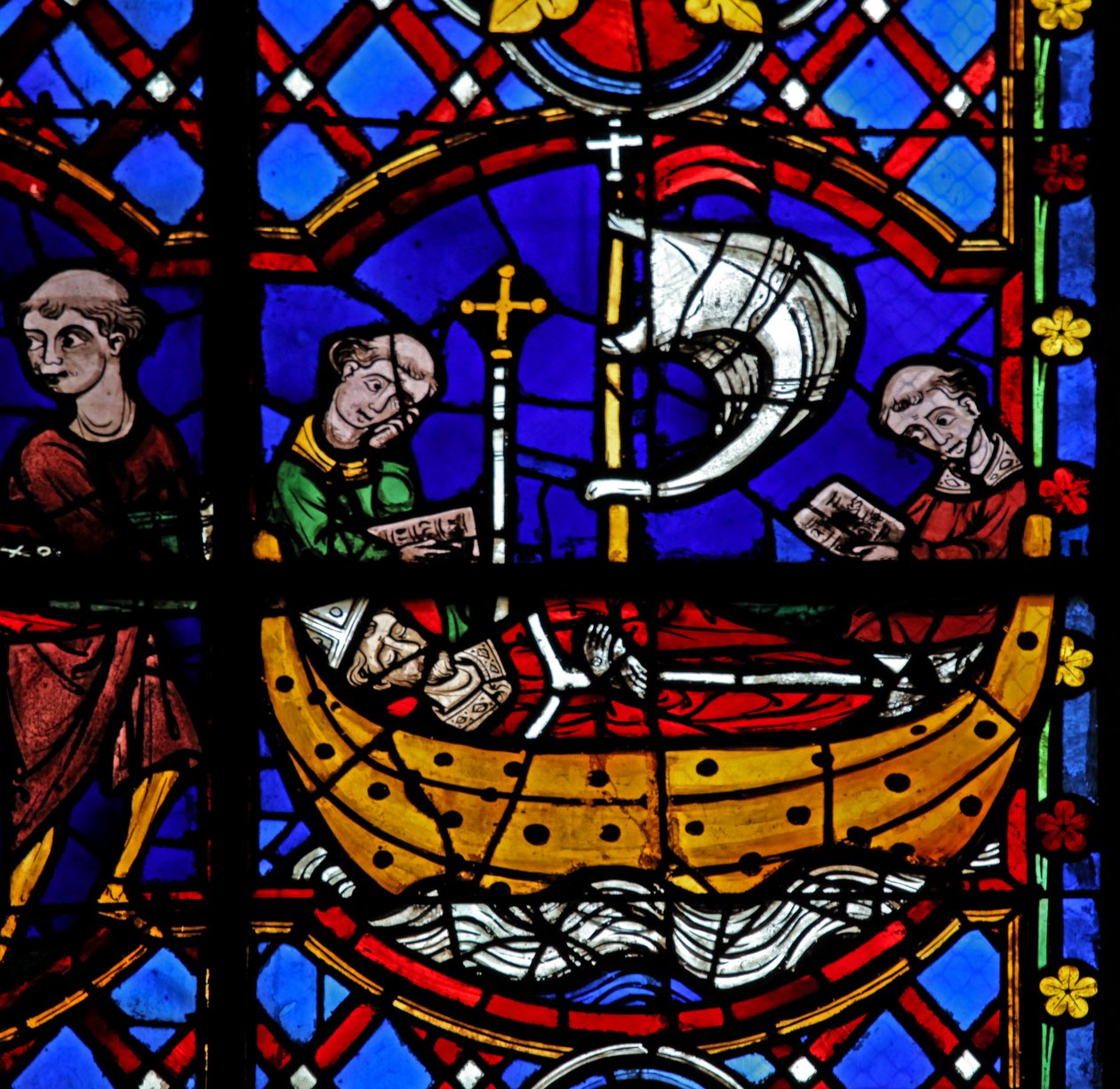 Vinduet w08, der viser relikvier fra St. Martin, returneres af French School