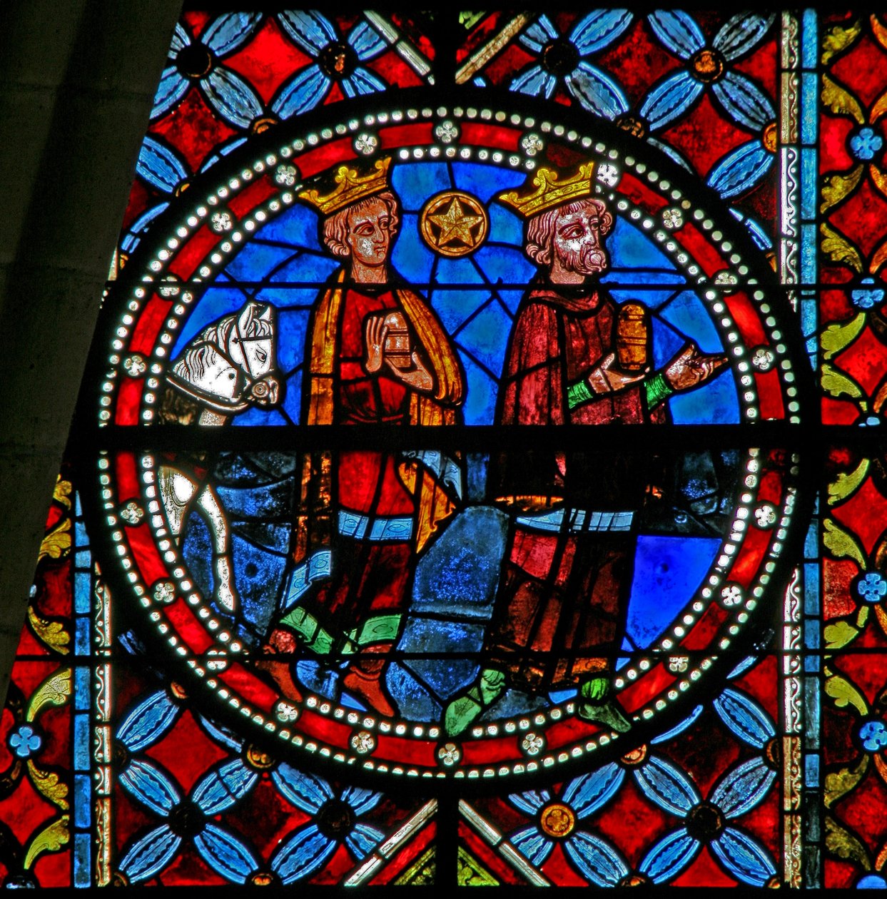 Vindue w102, der viser magiernes tilbedelse af French School