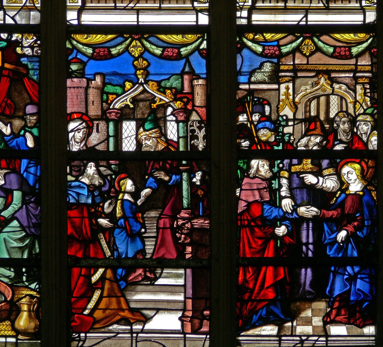 Vindue w105, der forestiller Jomfru Maria - hendes ægteskab; templet; af French School