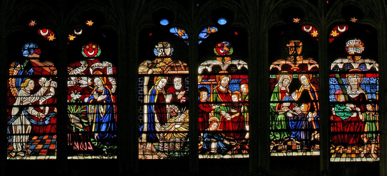 Vindue w132, der viser bebudelsen, Fødsel: Mary Cleophas med St James Less: Mary Salome med St John: St Anne med Jomfruen som en treenighed af French School