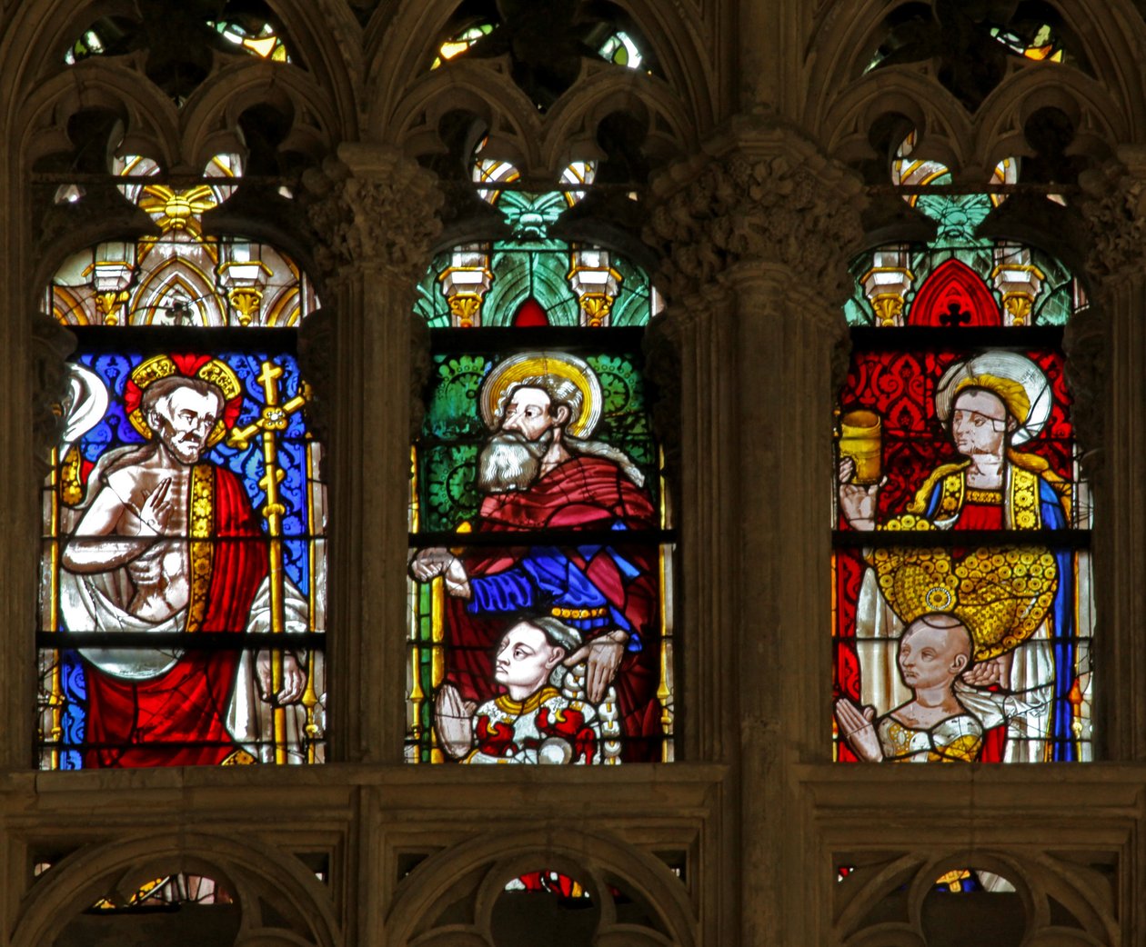 Vindue w137 forestillende Maria Magdalena, Kristus og Sankt Antonius af French School