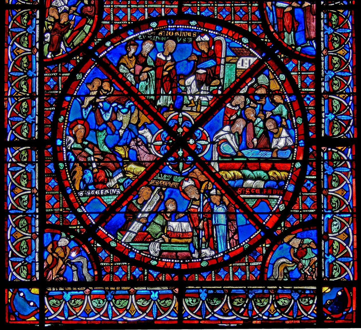 Vindue w15, der viser historien om St. Stephens relikvier: den nederste del af vinduet af French School