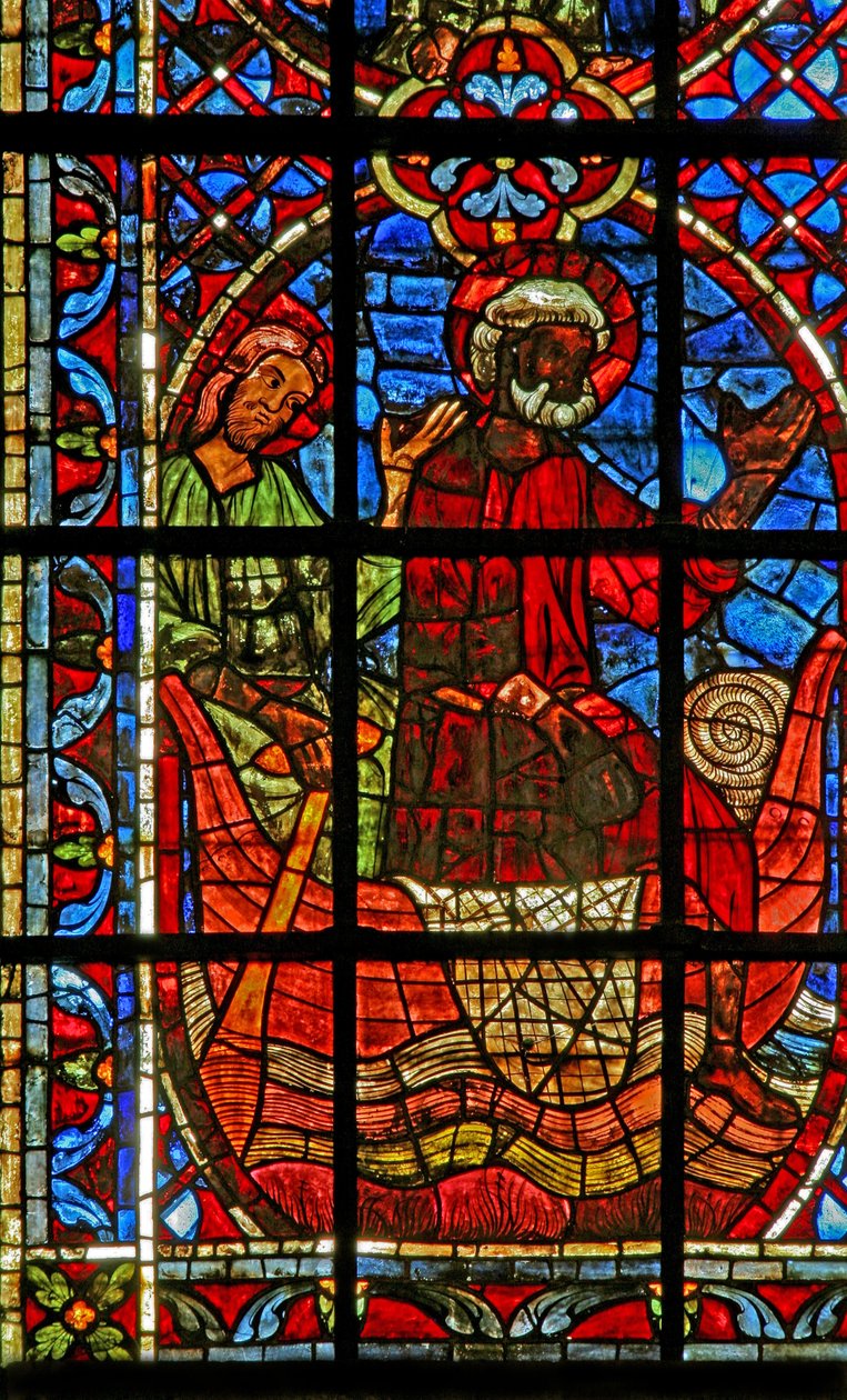 Vindue w204, der forestiller Kirkens Skib med St. Peter og St. Paul af French School