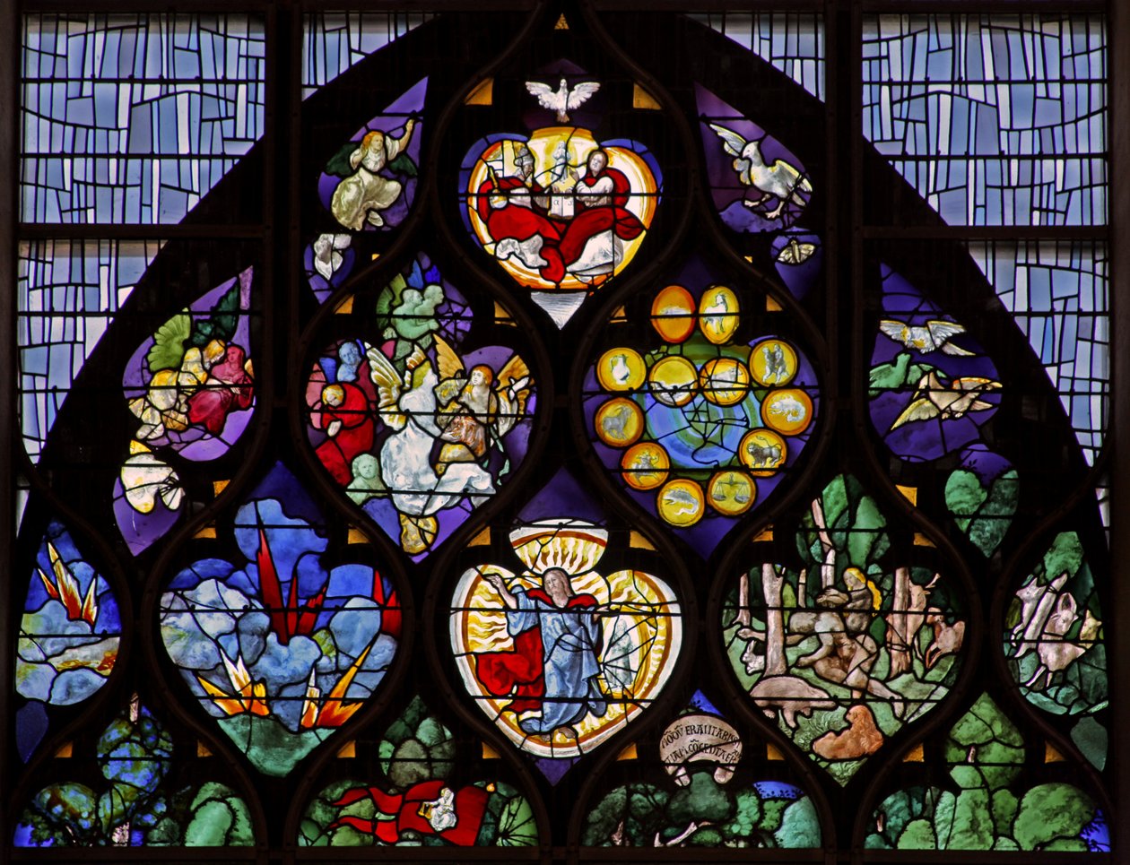 Vindue w3, der viser treenigheden; Jomfru Maria som et barn; antagelsen af French School