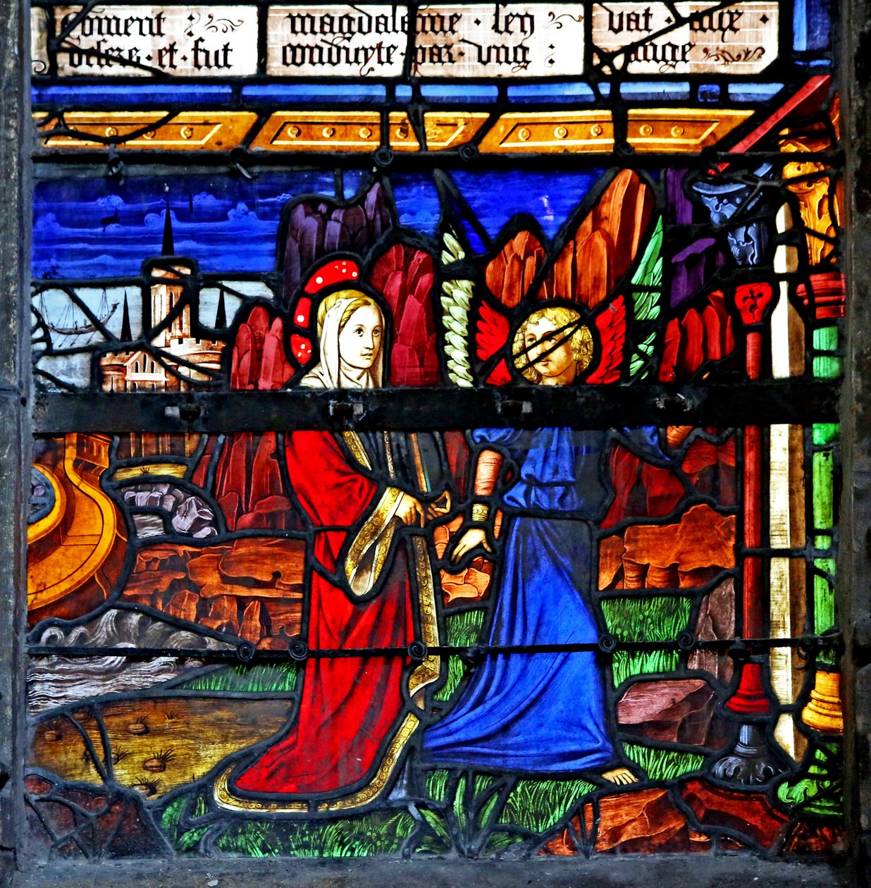 Vindue w5 forestillende Maria Magdalene; hun går i eksil og bliver guidet af en engel af French School