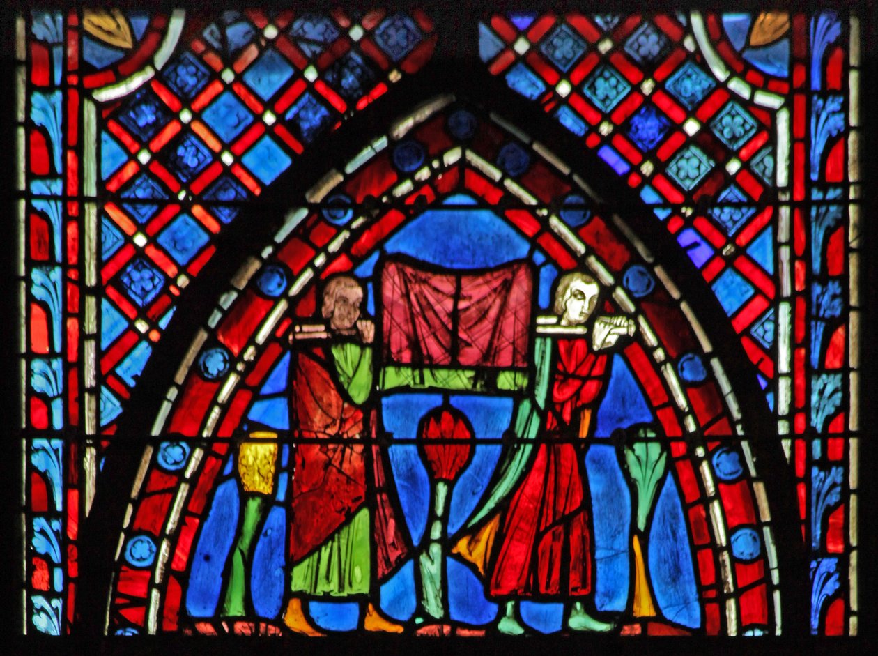 Vindue w7 St John: to unge mænd bringer deres ejendele af French School