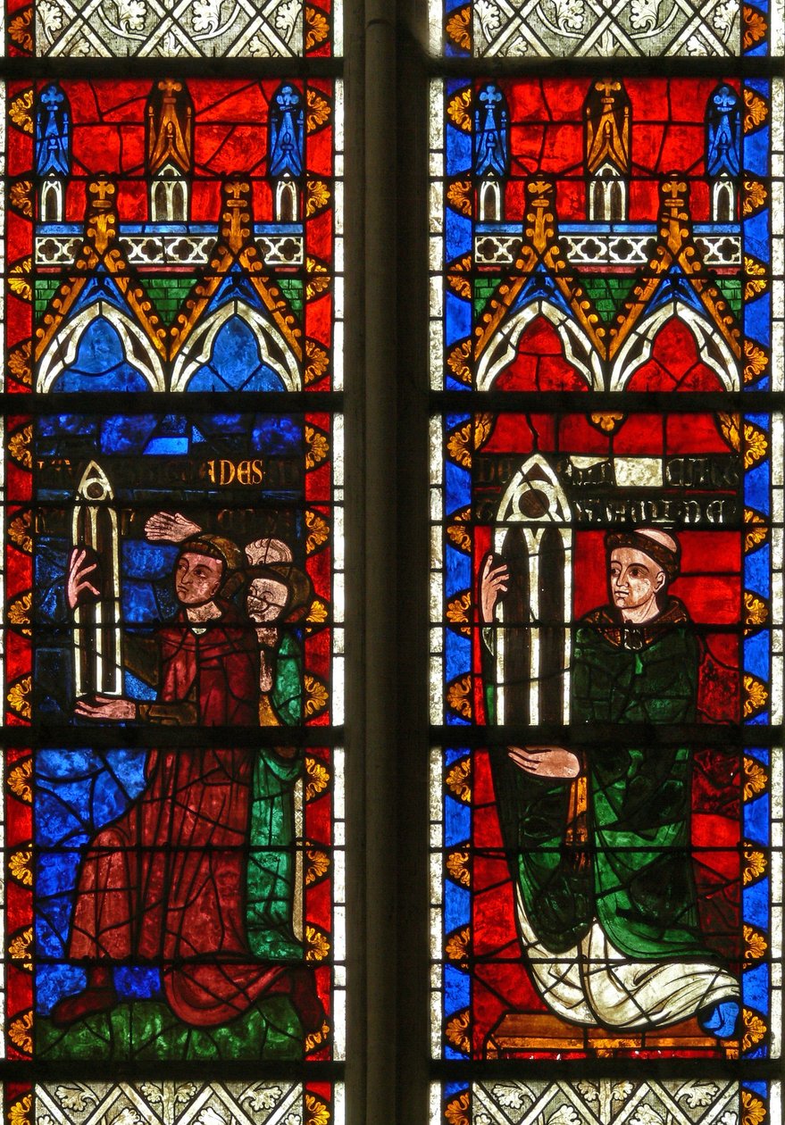 Vindue w7, der viser donorer, gardinerne i Sées og doyen fra Argentan, der giver et vindue af French School