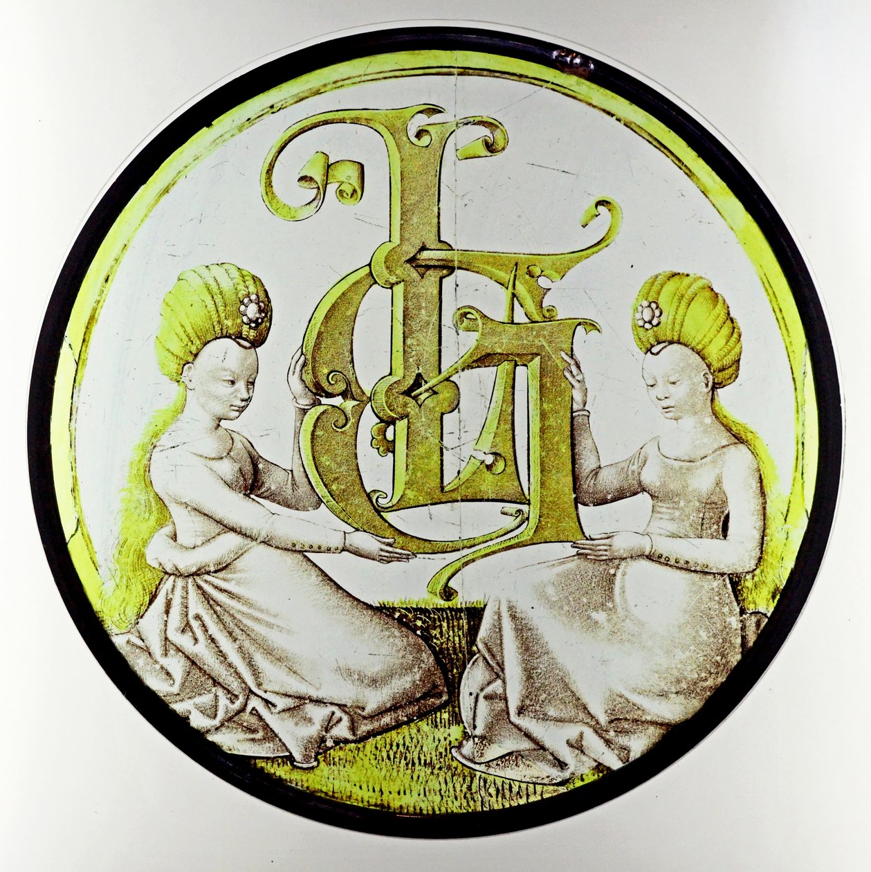 Vindue w80, der viser Laurent Gyrards monogram af French School