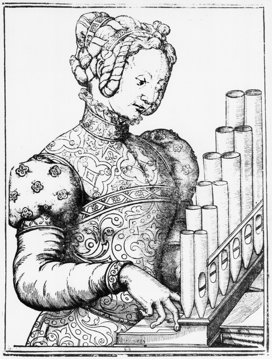 Ung kvinde spiller et portativt orgel af French School