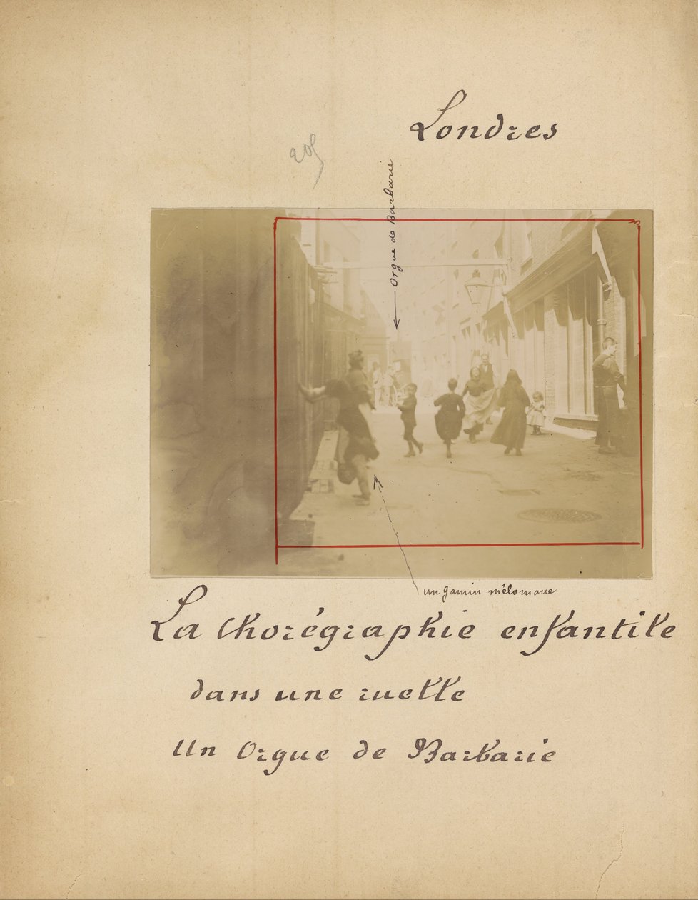 London. Børnets koreograf i en gyde Un Oigue Barbarie af French Unknown maker
