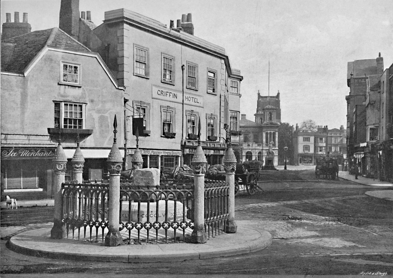 Kroningssten og markedsplads, Kingston-on-Thames, c1896 af Frith and Co