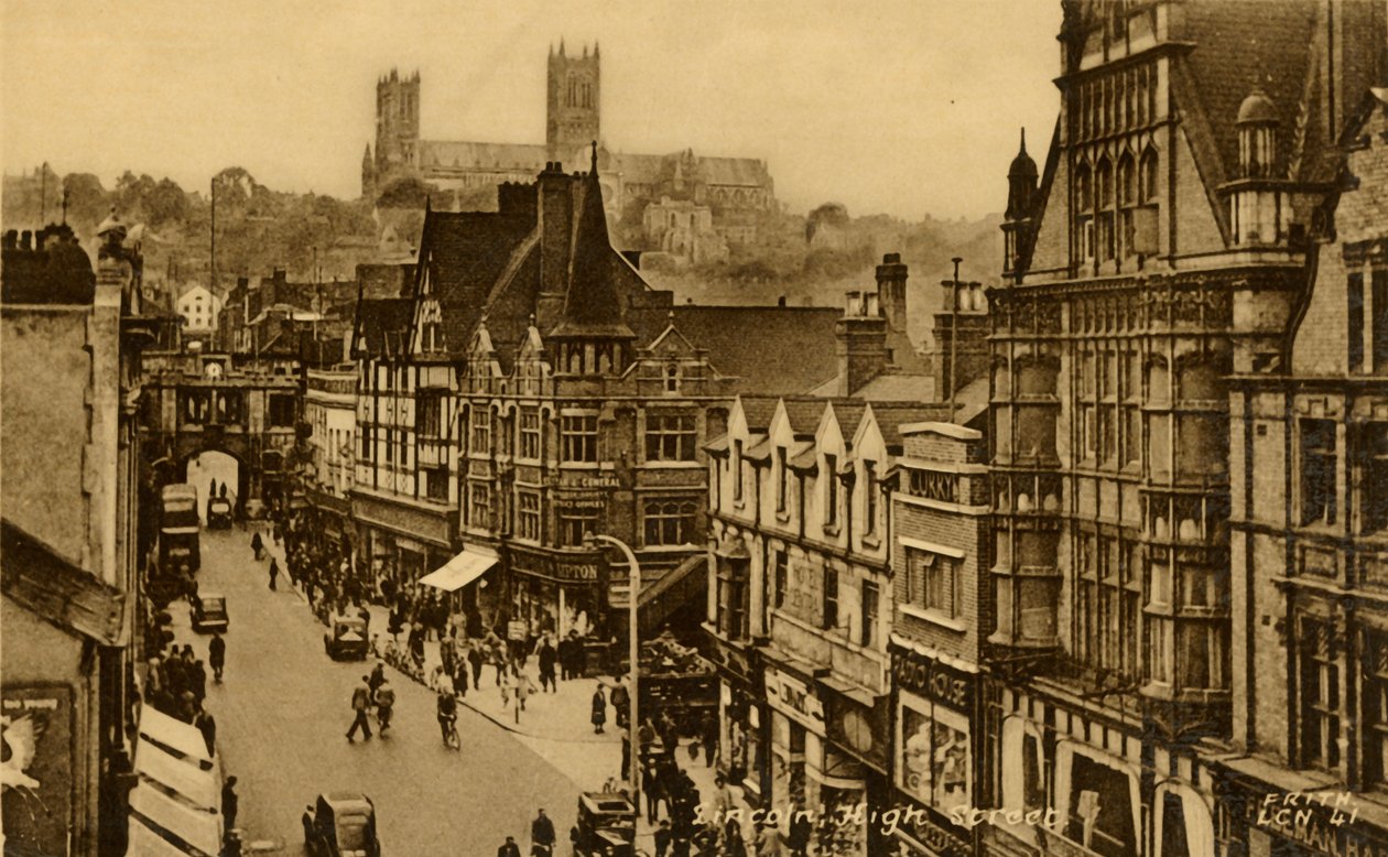 Lincoln High Street, slutningen af det 19.-begyndelsen af det 20. århundrede. af Frith and Co