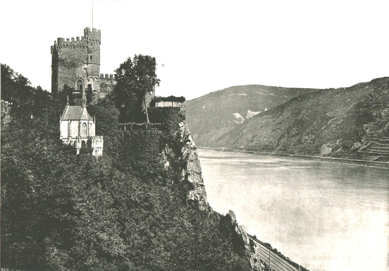 Rheinstein Slot ved floden Rhinen, Tyskland, 1895. af Frith and Co