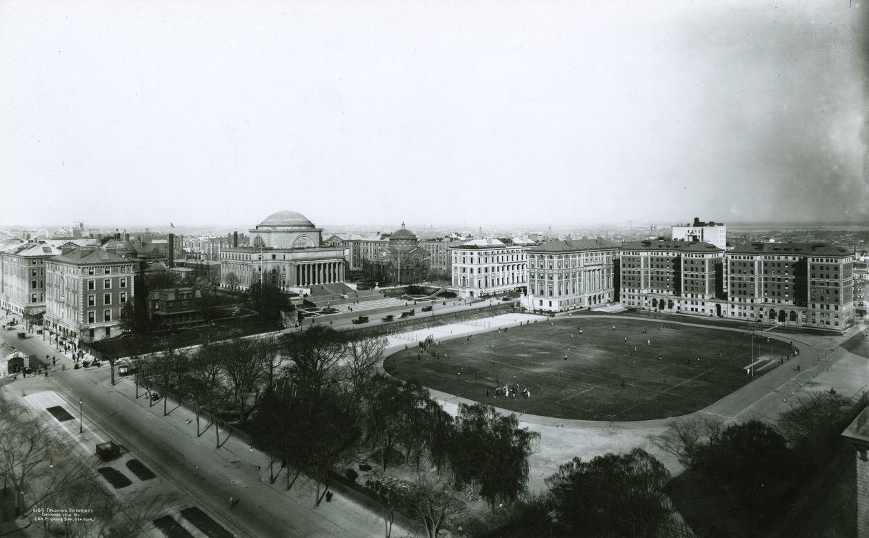 Columbia University campus fra sydvest, New York City, 1910 af G.P. Hall und Sohn