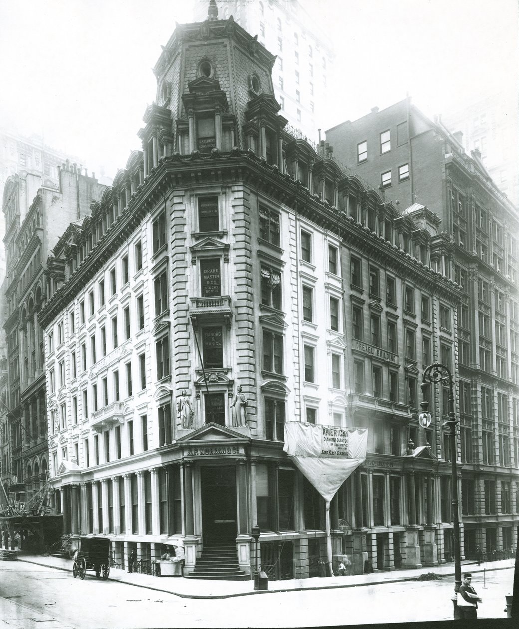 J.P. Morgan Building, Wall Street, New York City (foto af gelatinesølv) af G.P. Hall und Sohn