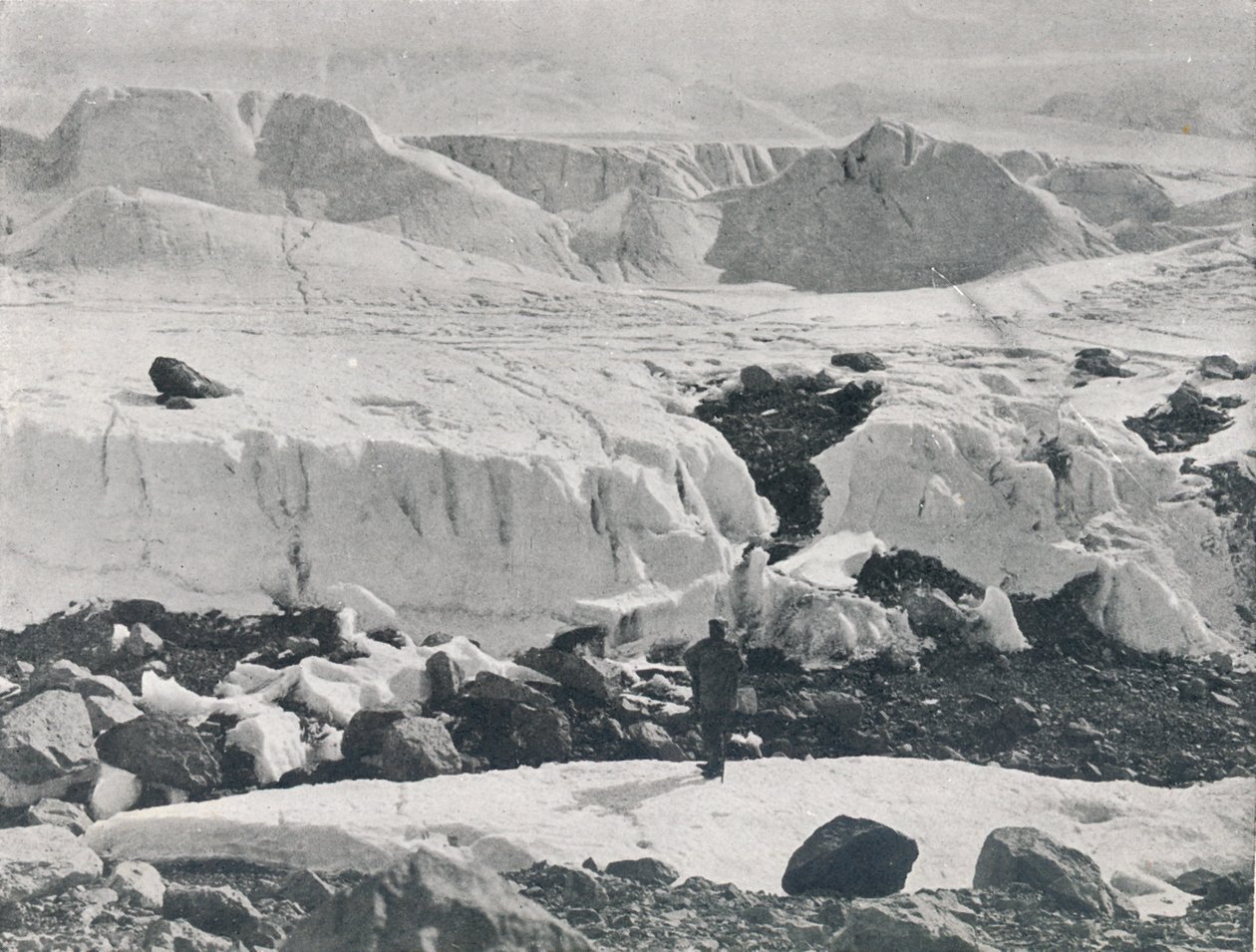 Sprækket is ved indgangen til Priestley Glacier, c1911, 1913 af G. Murray Levick