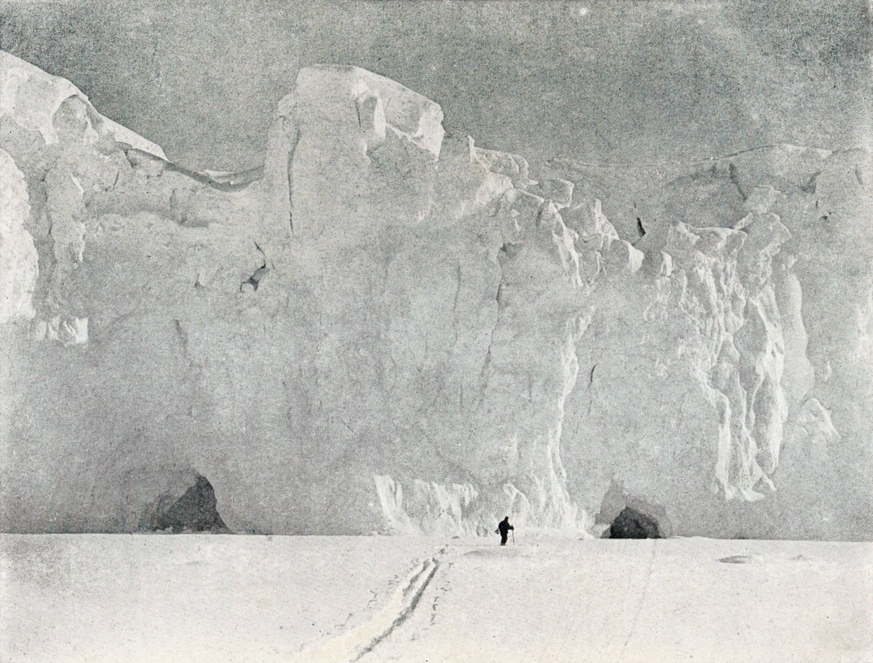Face of a Glacier in Victoria Land, c1911, 1913. af G. Murray Levick