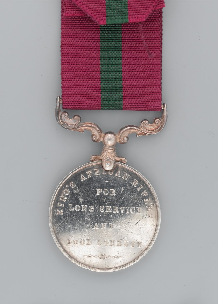 Medalje for lang tjeneste og god opførsel, regimentssergent-major Hassan Jabir, Kongens afrikanske rifler af Gaetano Matteo Monti
