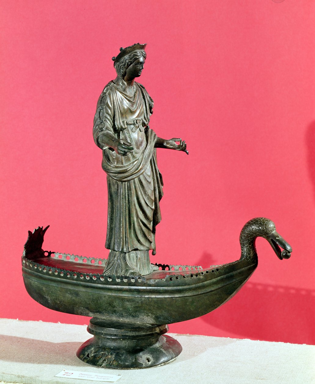 Figur af gudinden Sequana, fra skattene fra Seines kilde, 2.-3. århundrede (bronze) af Gallo Roman