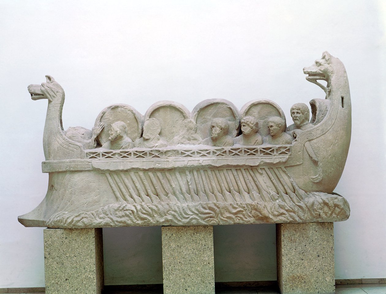 Model af et skib, der transporterer vin på Mosel, fra Neumagen af Gallo Roman