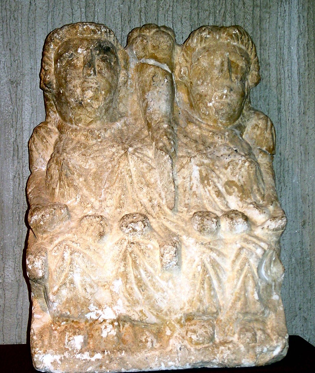 To gudinde-mødre (hvid sten) af Gallo Roman