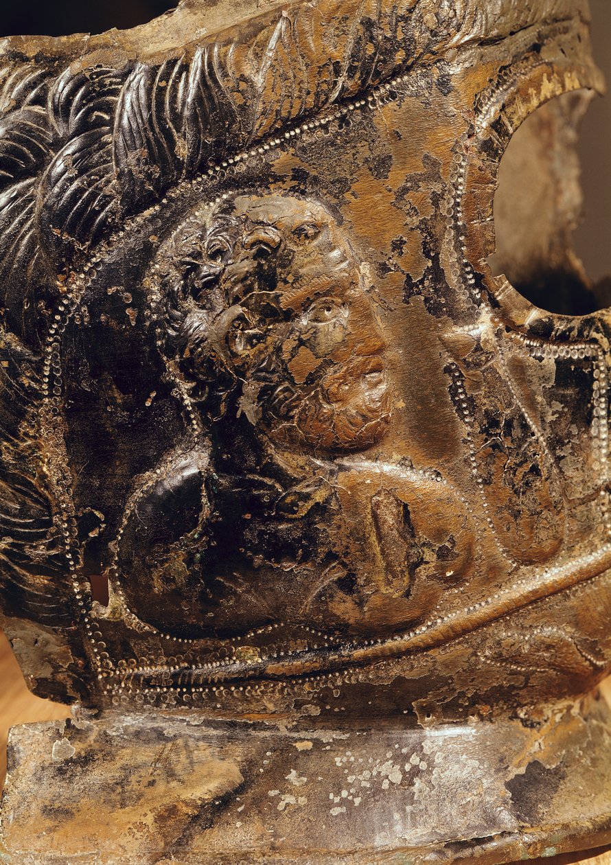 Detalje af en gladiatormaske i bronze fra 131545 af Gallo Roman
