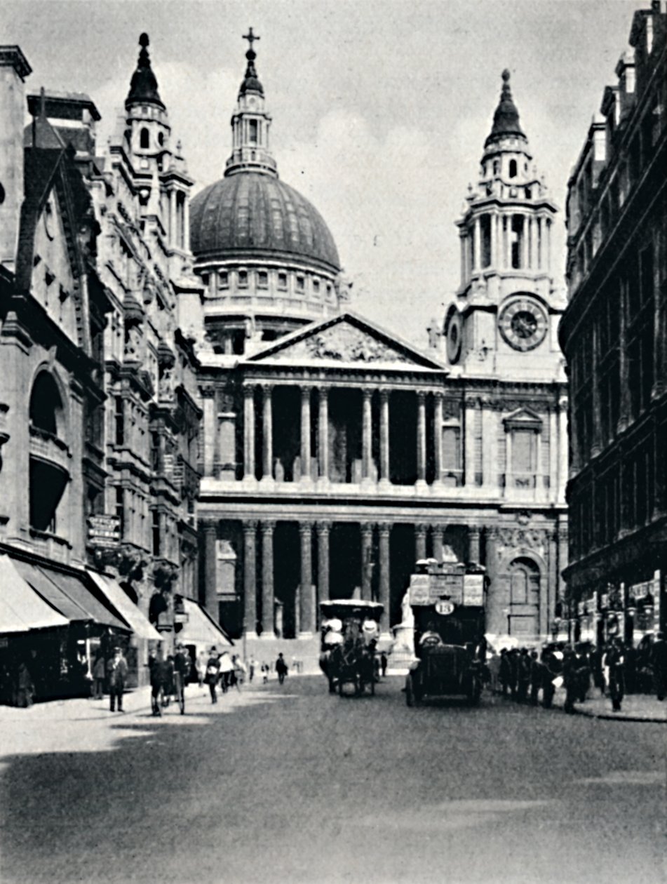 St. Pauls, Ludgate Hill, 1919 af Garratt and Atkinson