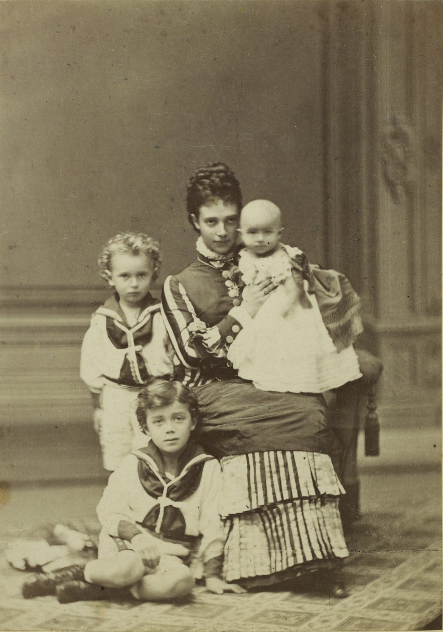 Storhertuginde Maria Fyodorovna med børn, Nicholas Alexandrovich, George..., ca. 1875. af Georg Emil Hansen