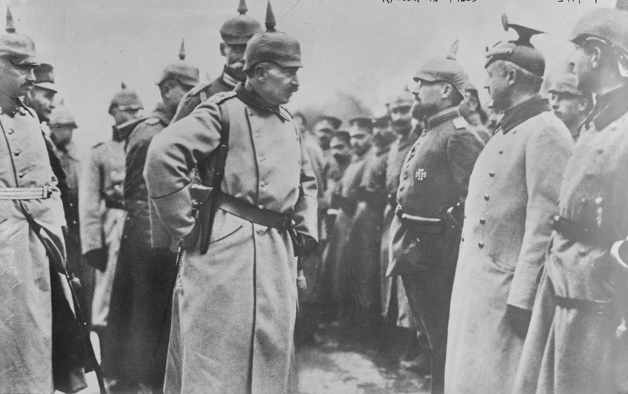 Kaiser Wilhelm med sine tropper, 1914-18 af George Grantham Bain
