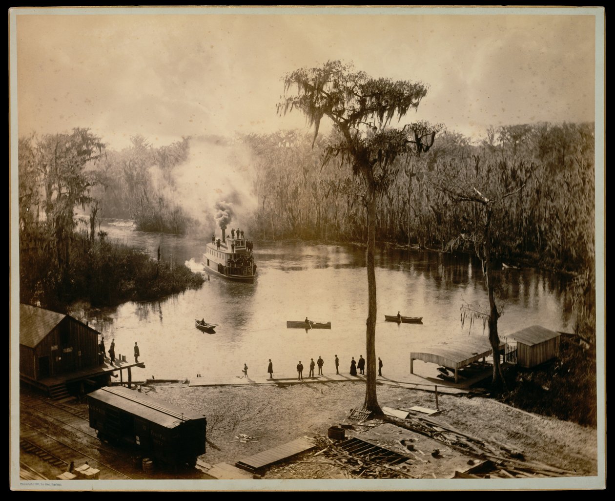 [Hjuldamper ankommer til Silver Springs, Florida, efter en natlig sejlads op ad floderne St. Johns, Oklawaha og Silver] af George Barker