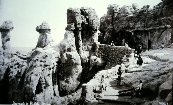 Tilgangen til Pueblo Acoma, New Mexico af George Benjamin (Ben) Wittick