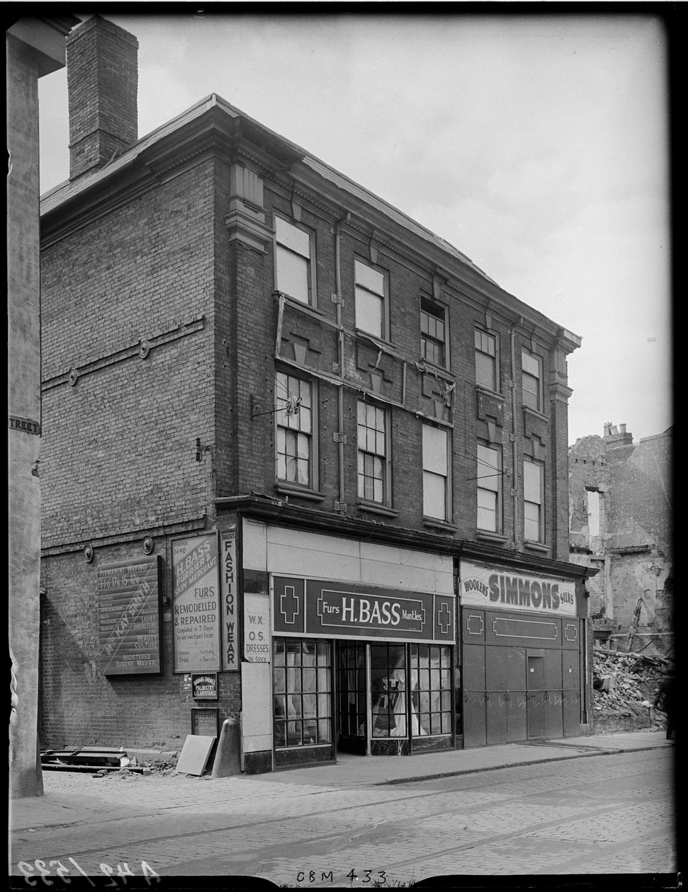 5-5A Fleet Street, Coventry, 1941. af George Bernard Mason