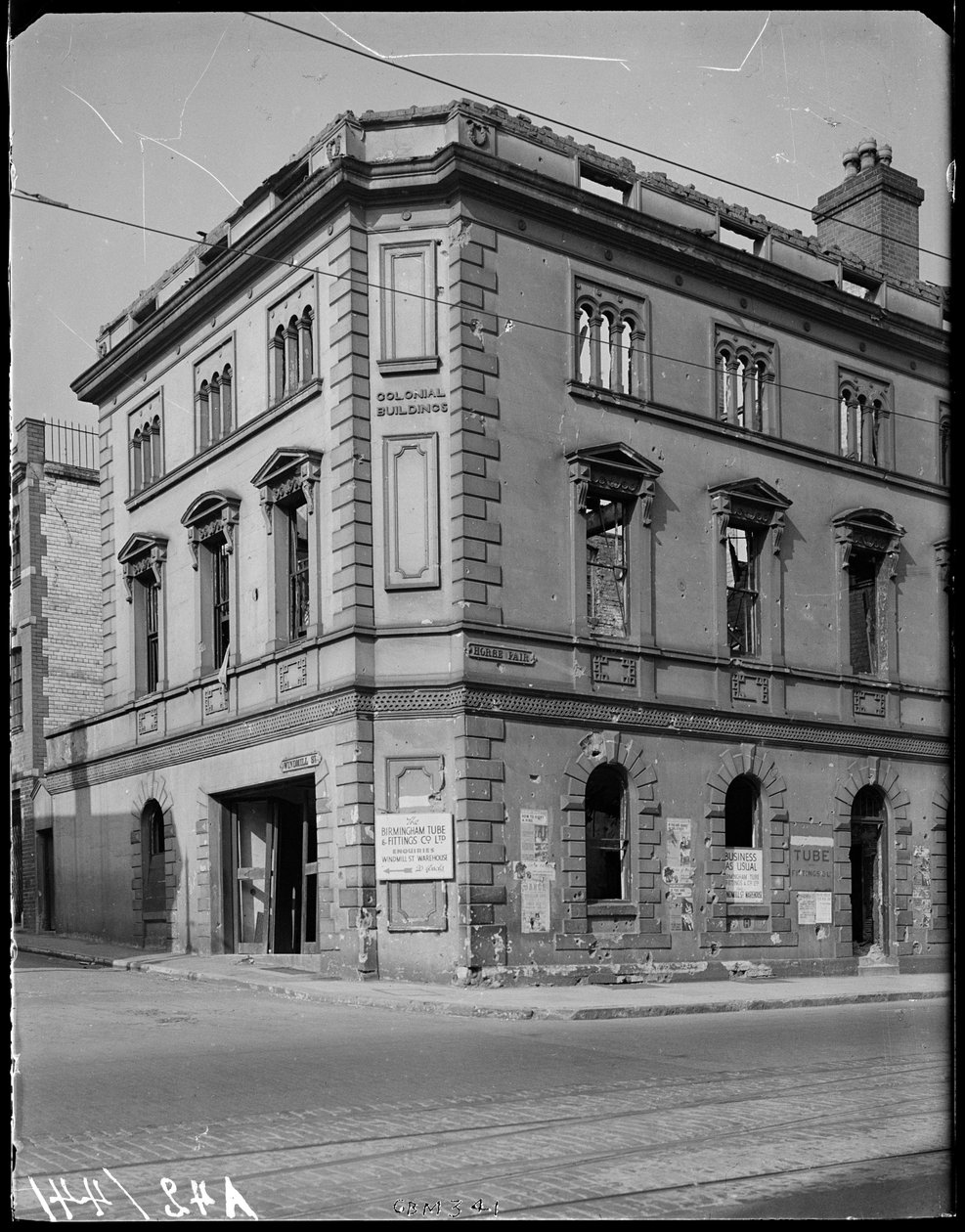 Colonial Buildings, 7 Horsefair, Ladywood, Birmingham, 1941. af George Bernard Mason