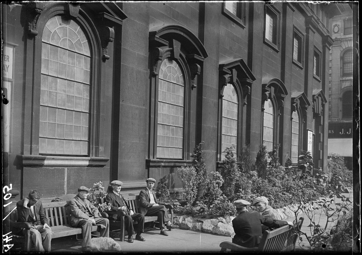Holy Trinity Church, Boar Lane, Leeds, 1941. af George Bernard Wood